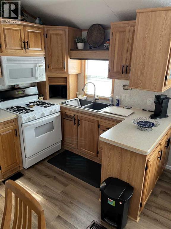 699 2540 TWP 353, Rural Red Deer County, Alberta, T4G0K6, Rural Red Deer County, Alberta — photo 5 of 5