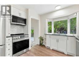 137 Lissington Drive Sw, Calgary, AB T3E5E4 Photo 14