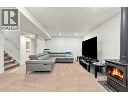 137 Lissington Drive Sw, Calgary, AB T3E5E4 Photo 31