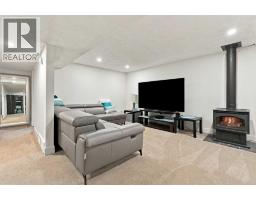 137 Lissington Drive Sw, Calgary, AB T3E5E4 Photo 32