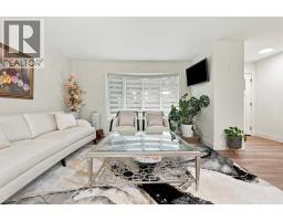 Bedroom - 137 Lissington Drive Sw, Calgary, AB T3E5E4 Photo 6