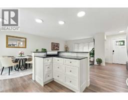 3pc Bathroom - 137 Lissington Drive Sw, Calgary, AB T3E5E4 Photo 12