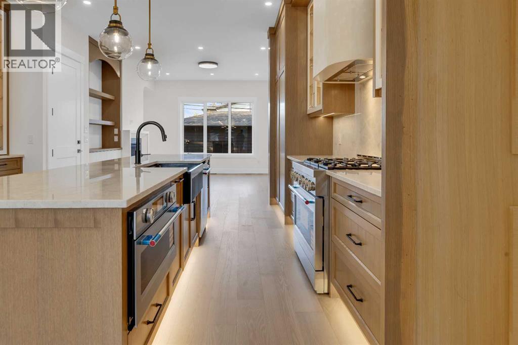 2330 54 Avenue SW - Image 8