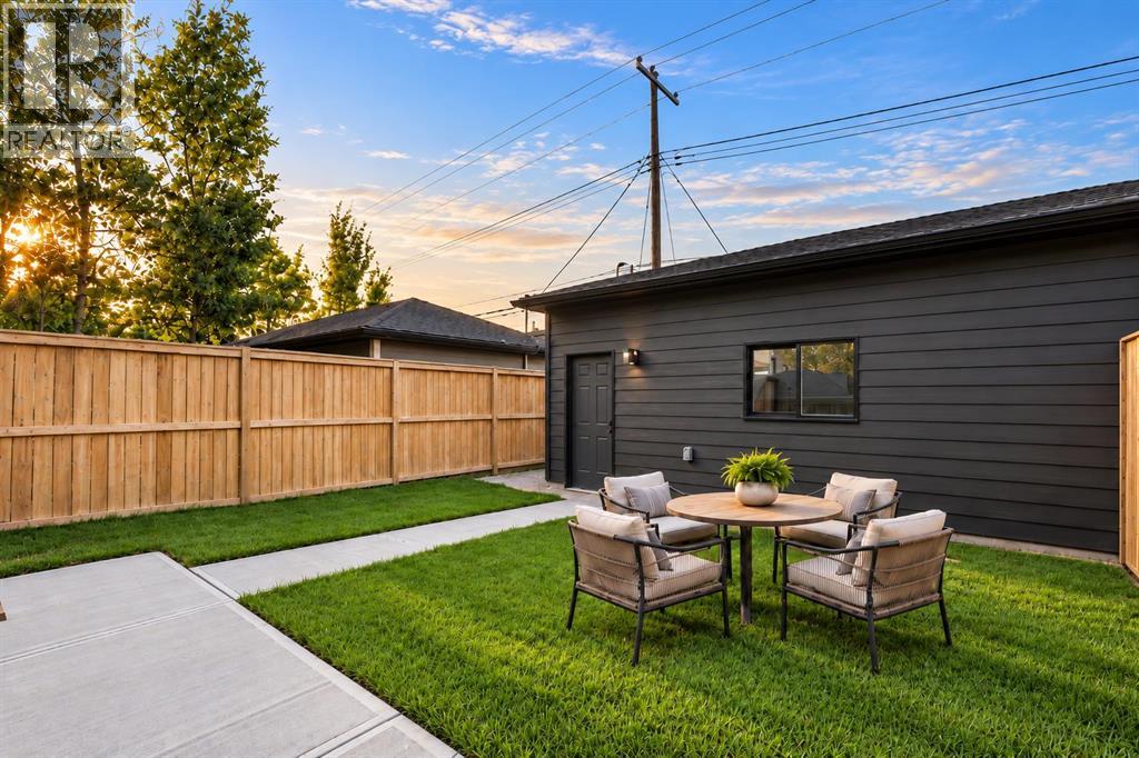 2330 54 Avenue SW - Image 36