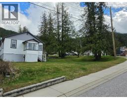 804 Eighth Street, Nelson, BC V1L3B1 Photo 15