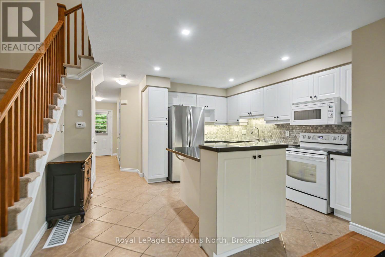 38 SILVER GLEN BOULEVARD - 12