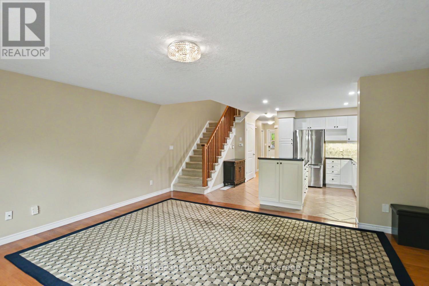 38 SILVER GLEN BOULEVARD - Image 20