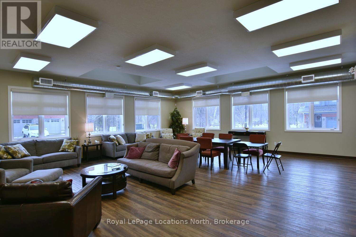 38 SILVER GLEN BOULEVARD - Image 42