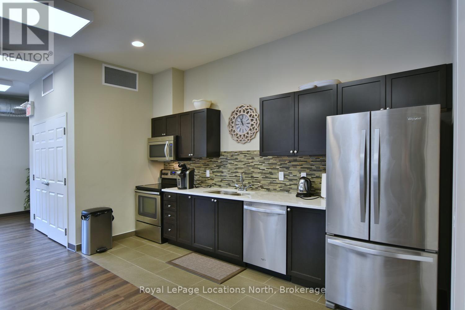 38 SILVER GLEN BOULEVARD - 43