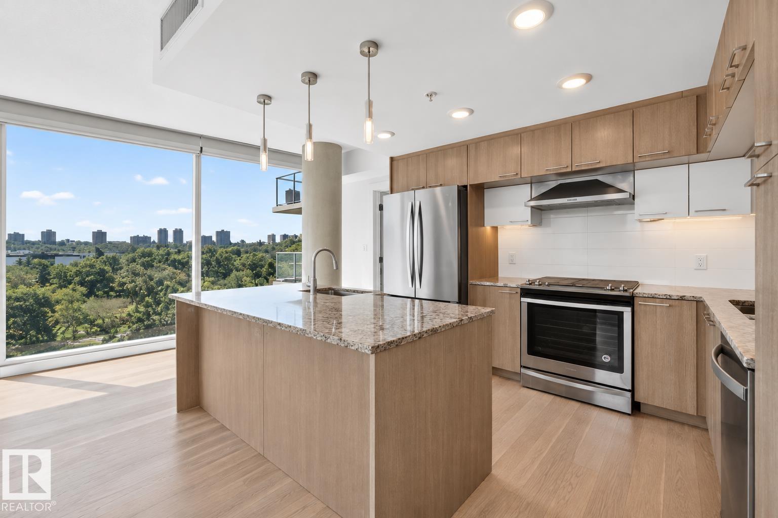#605 9720 106 St NW, Downtown (Edmonton) — photo 18 of 30