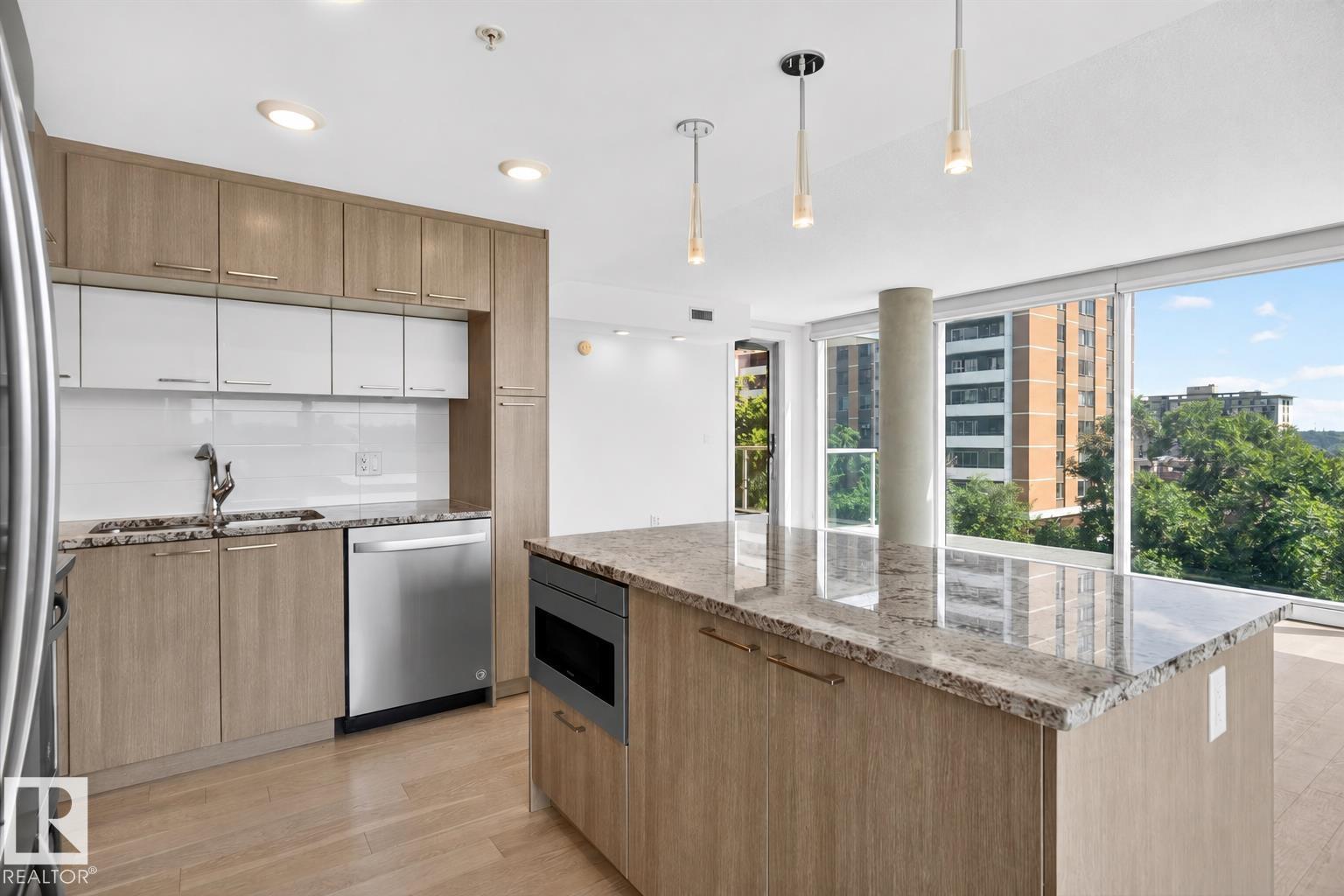 #605 9720 106 St NW, Downtown (Edmonton) — photo 17 of 30