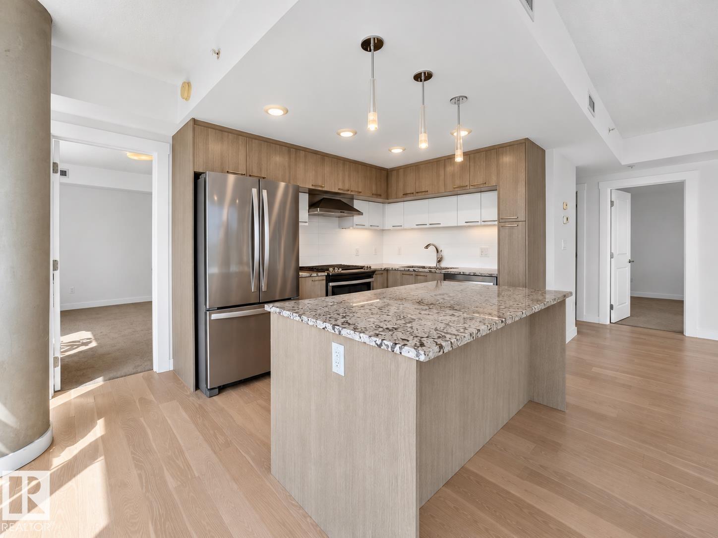 #605 9720 106 ST NW - 50
