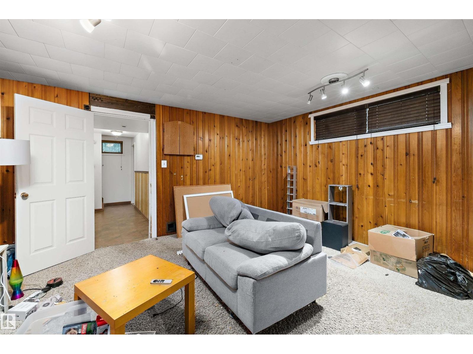 10621 60A AV NW - 24