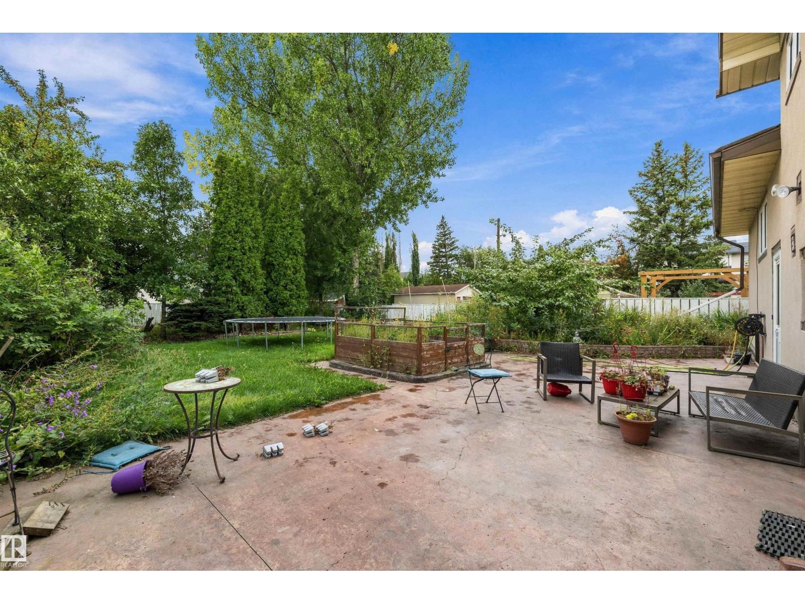 10621 60A AV NW - 30