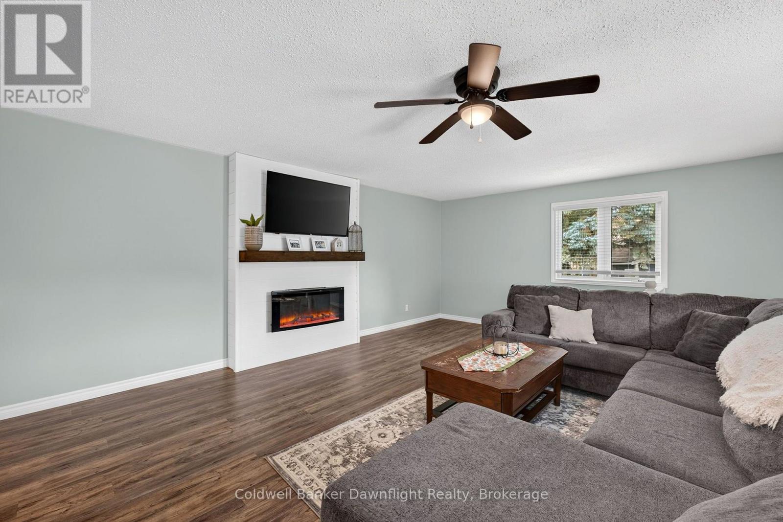 154 RICHMOND STREET - Image 10