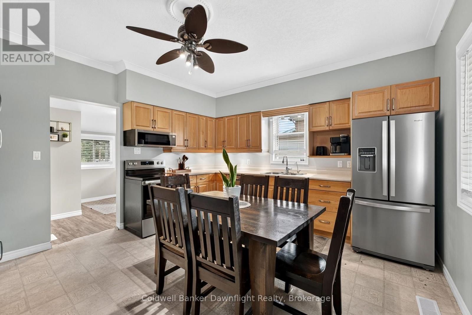 154 RICHMOND STREET - Image 13