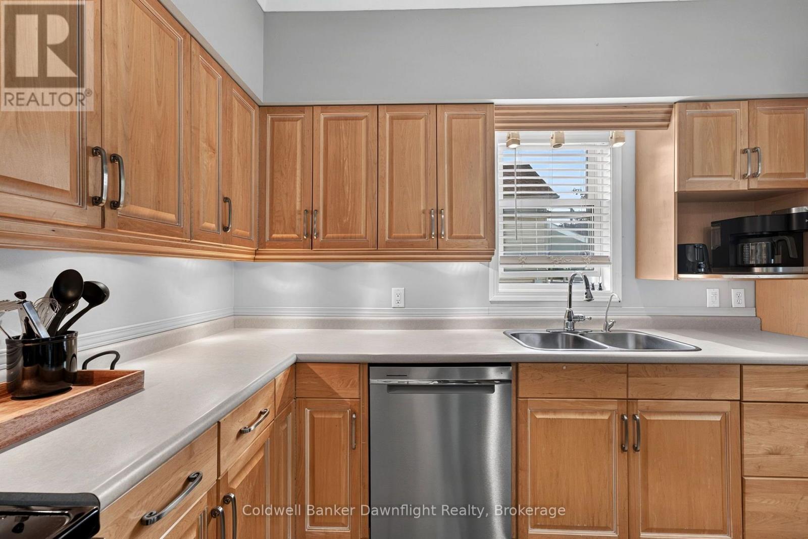 154 RICHMOND STREET - Image 14
