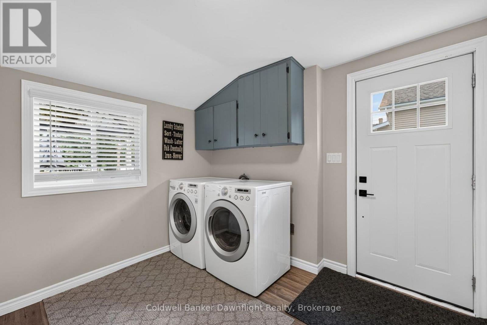 154 RICHMOND STREET - Image 16