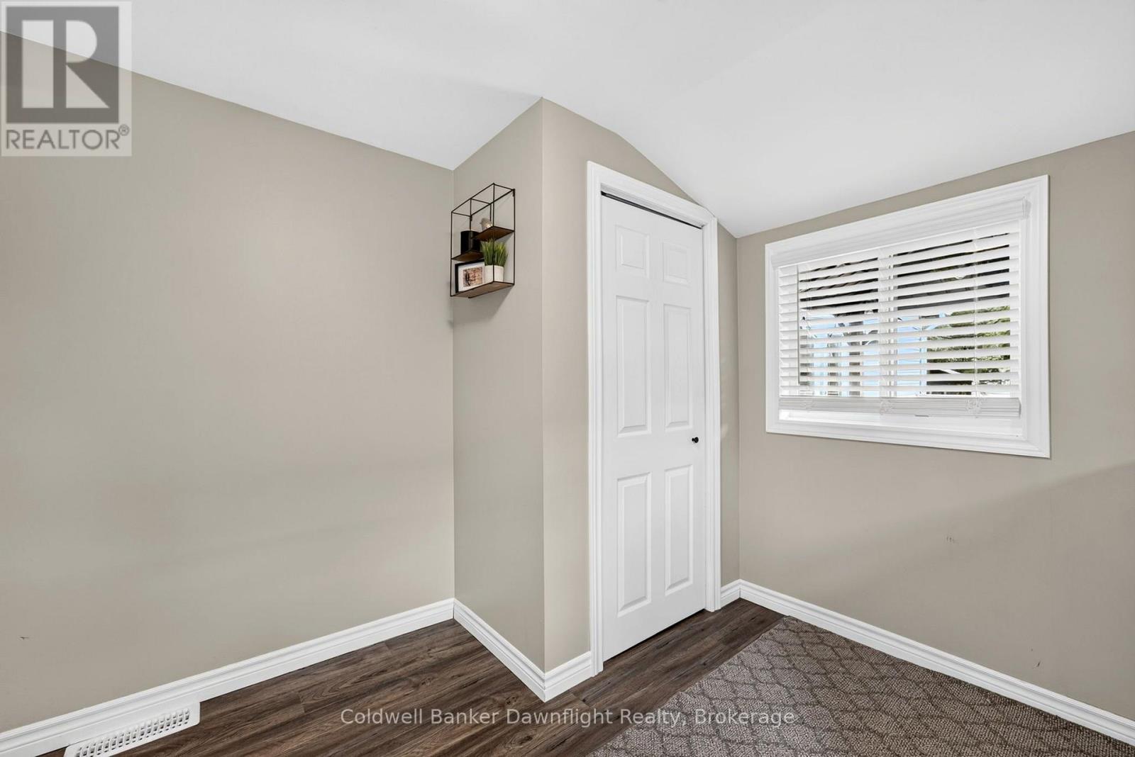 154 RICHMOND STREET - Image 18
