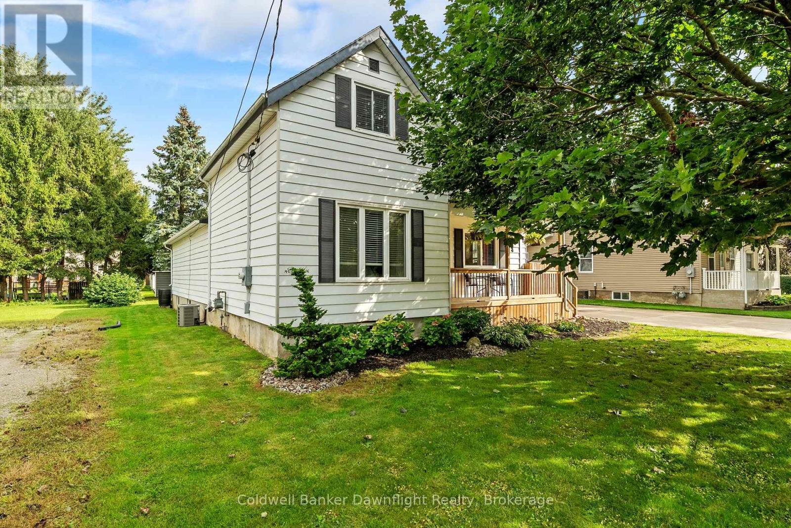154 RICHMOND STREET - Image 40