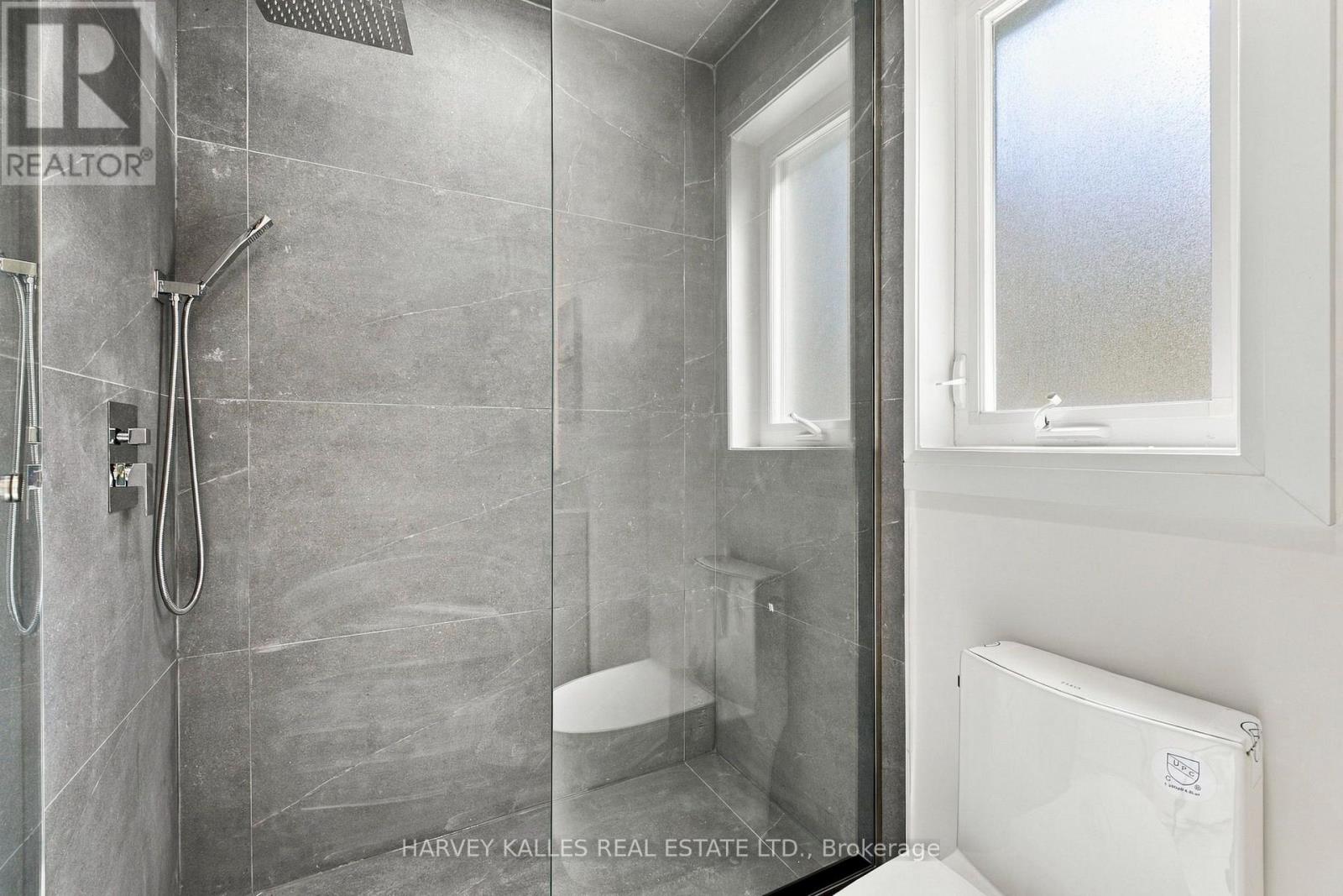 547 MELROSE AVENUE - 24