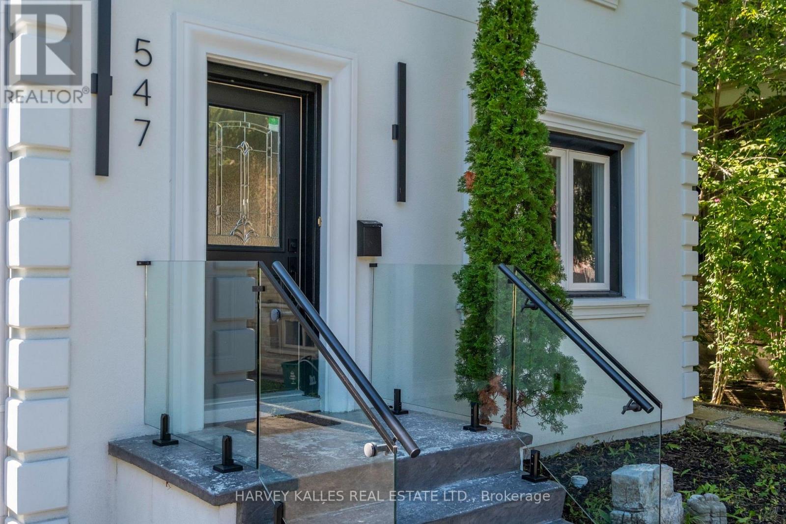 Photo of 547 MELROSE AVENUE