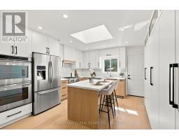 547 Melrose Avenue, Toronto, ON M5M2A4 Photo 13