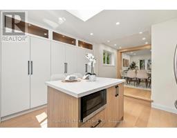 547 Melrose Avenue, Toronto, ON M5M2A4 Photo 14