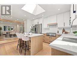 547 Melrose Avenue, Toronto, ON M5M2A4 Photo 15