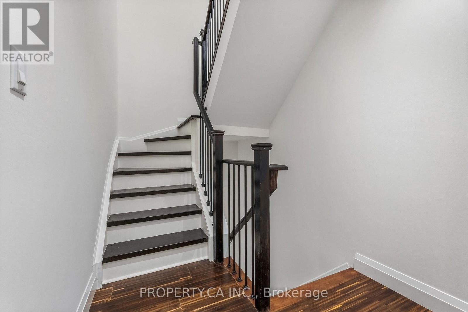 #TH2 208 NIAGARA STREET - 24
