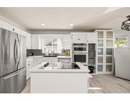 21647 50a Avenue, Langley, BC V3A8W9 Photo 11