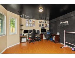 21647 50a Avenue, Langley, BC V3A8W9 Photo 24