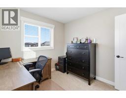 19 Vanveller Way, Sylvan Lake, AB T4S0M4 Photo 24