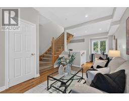 1755 Danforth Avenue, Toronto, ON M4C1J1 Photo 13