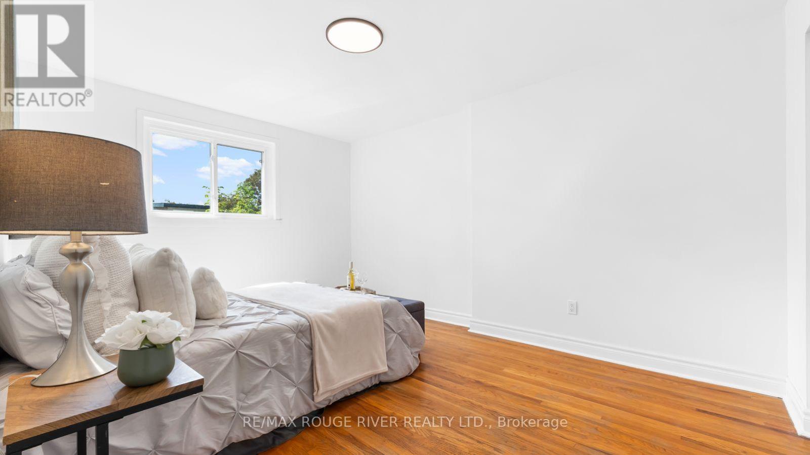 #99 925 BAYLY STREET - Image 21