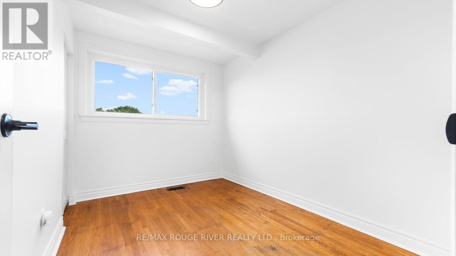 #99 925 BAYLY STREET - Image 26