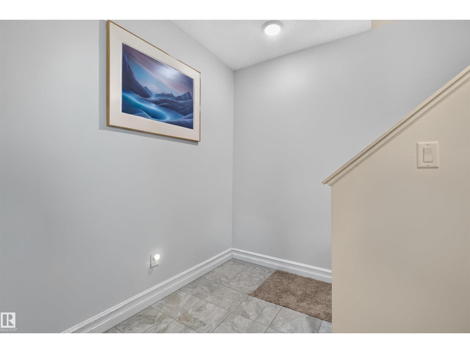 #35 1508 105 ST NW - 26