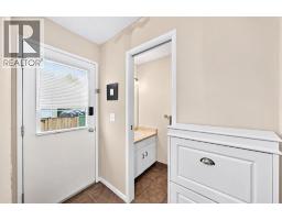 111 Midbend Place Se, Calgary, AB T2X2J7 Photo 15
