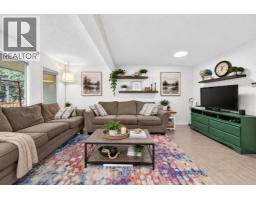 4pc Bathroom - 111 Midbend Place Se, Calgary, AB T2X2J7 Photo 8