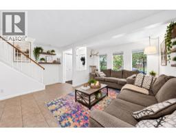 111 Midbend Place Se, Calgary, AB T2X2J7 Photo 11
