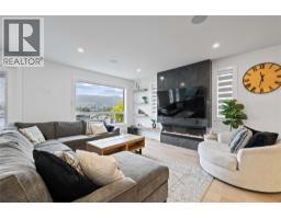 3pc Bathroom - 389 Moubray Road, Kelowna, BC V1V1R4 Photo 6