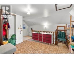 250 3rd Avenue E, Gravelbourg, SK S0H1X0 Photo 17