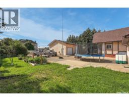 250 3rd Avenue E, Gravelbourg, SK S0H1X0 Photo 45