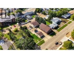 250 3rd Avenue E, Gravelbourg, SK S0H1X0 Photo 54