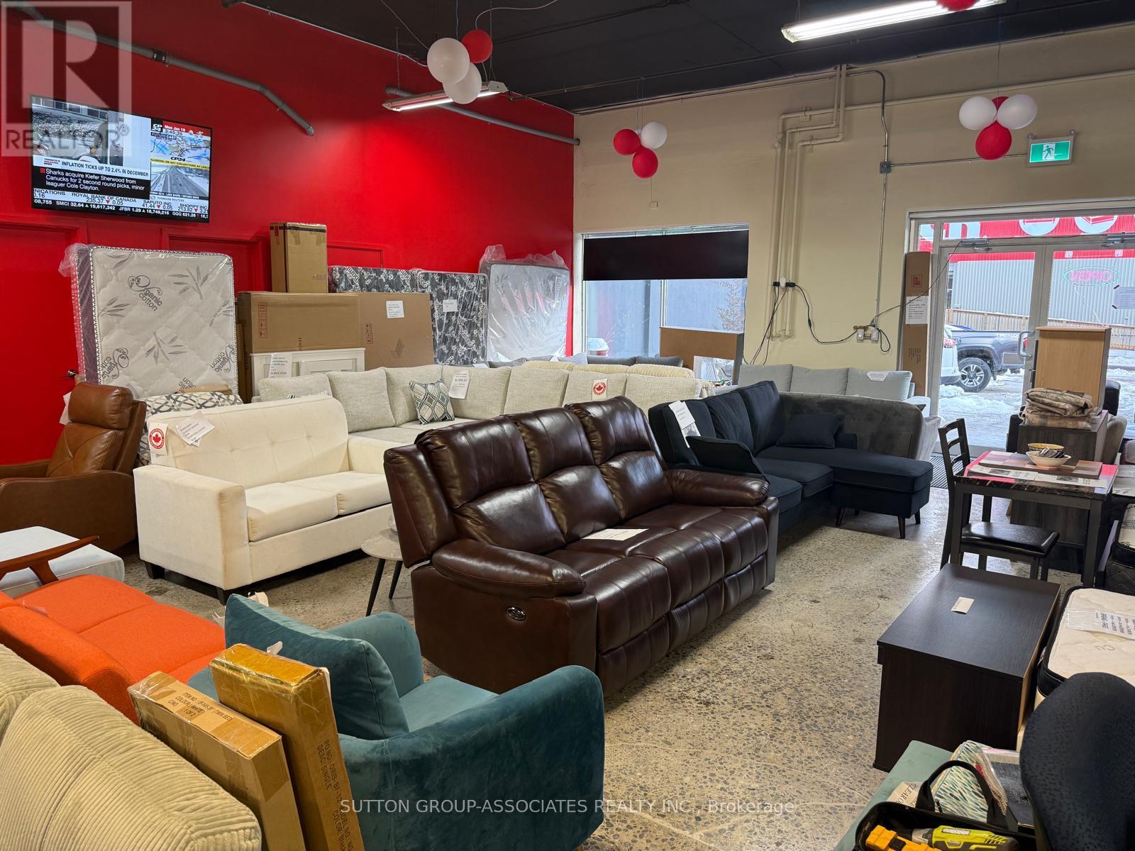 STOREFRONT - 262 GEARY AVENUE, Toronto (Dovercourt-Wallace Emerson-Junction) — photo 7
