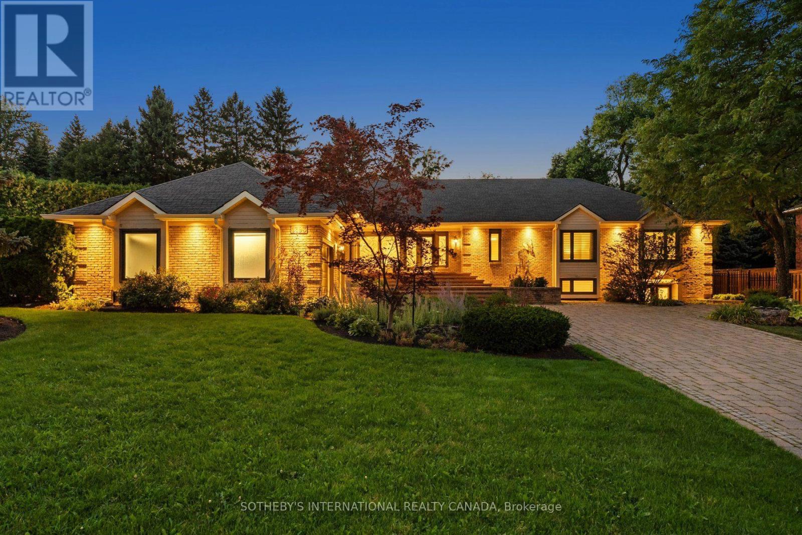 1393 HAZELTON BOULEVARD, Burlington (Tyandaga)