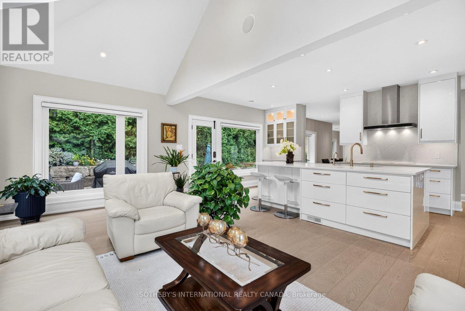 1393 HAZELTON BOULEVARD - 11