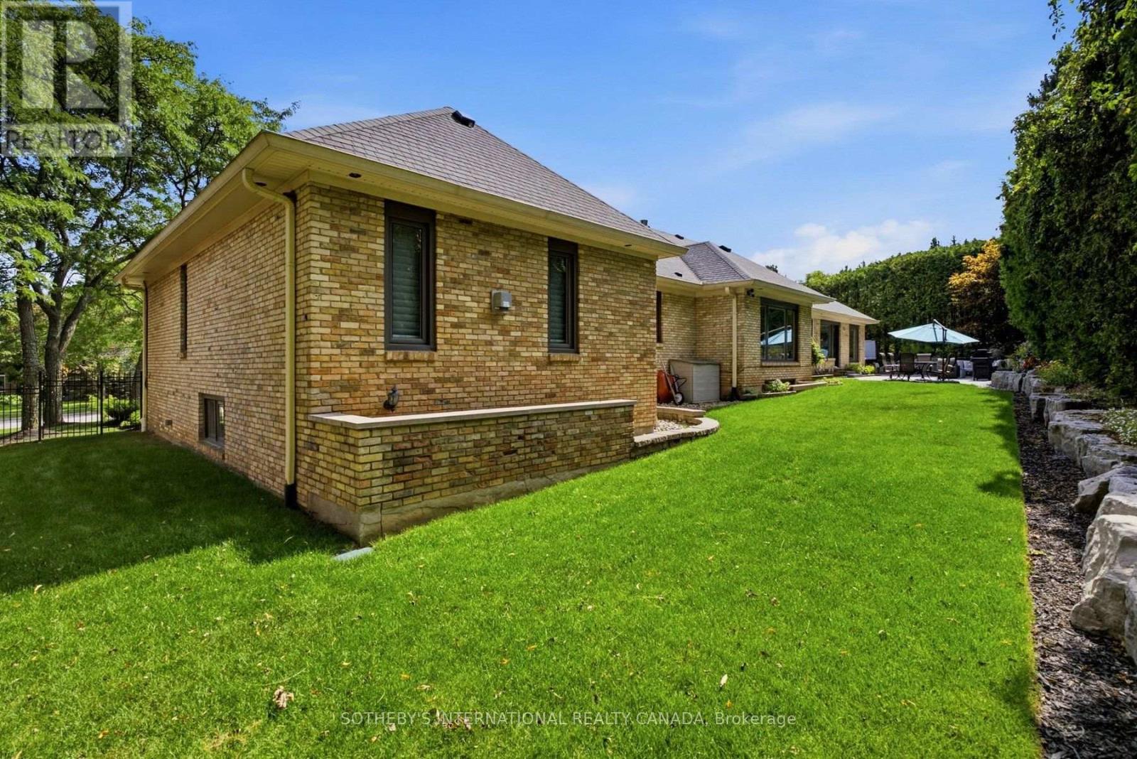1393 HAZELTON BOULEVARD - 43