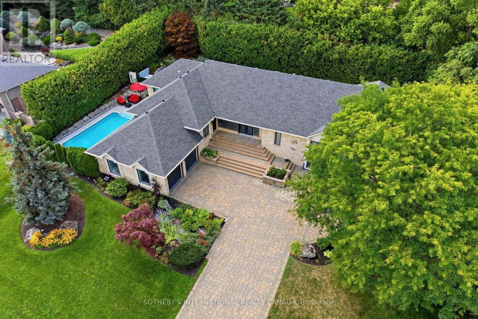 1393 HAZELTON BOULEVARD - 44