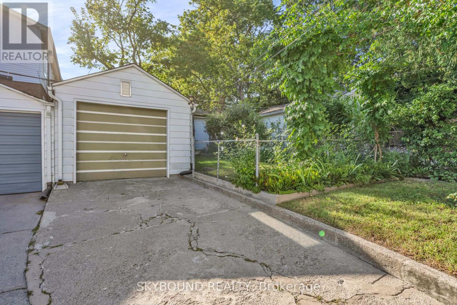 30 WOODMOUNT AVENUE - Image 27